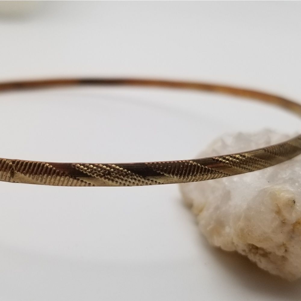 Meadow wilderness round bracelet. B515